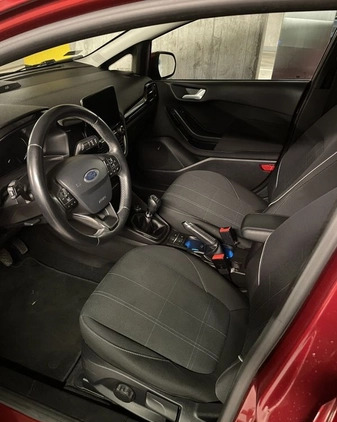Ford Fiesta cena 40997 przebieg: 113500, rok produkcji 2017 z Kraków małe 121